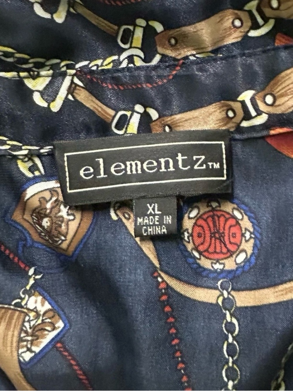 Women’s Elementz Navy Button Up Shirt Size XL - Picture 3 of 3